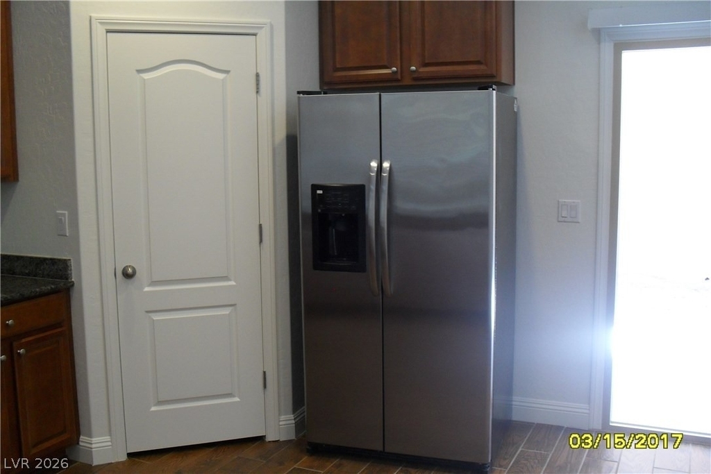 1023 Valley Light Avenue - Photo 5