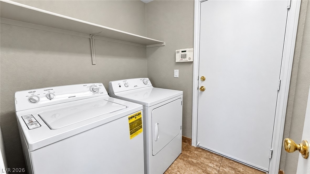 7617 Pioneer Ranch Avenue - Photo 17