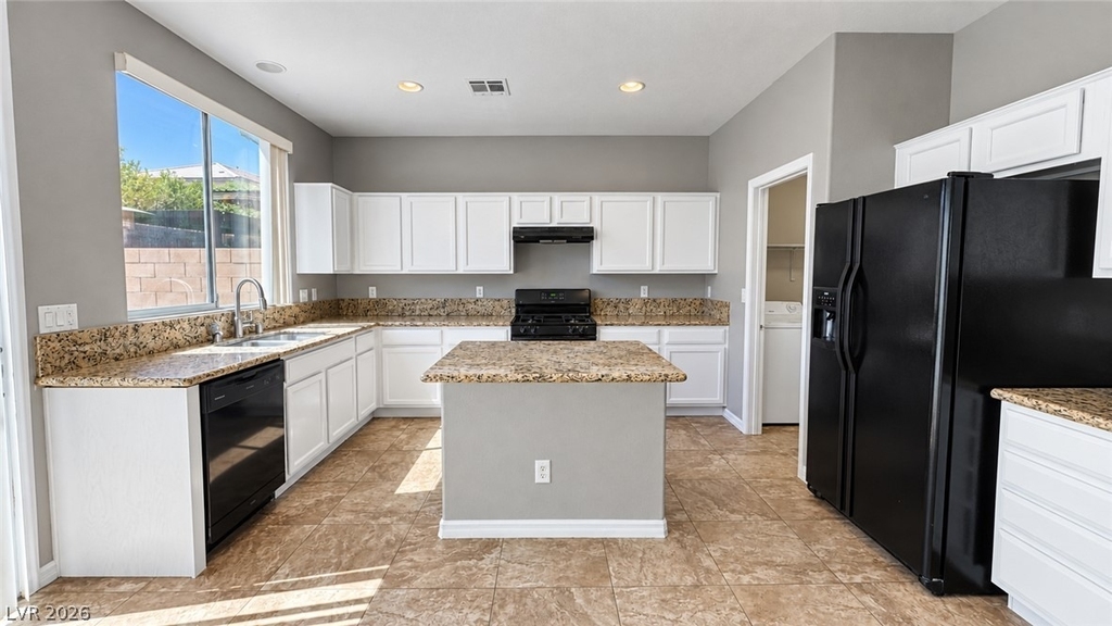 7617 Pioneer Ranch Avenue - Photo 12