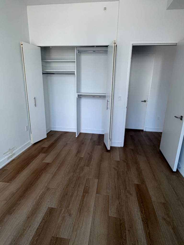 CRESCENT ST (43RD AVE & 44TH RD) - Photo 3