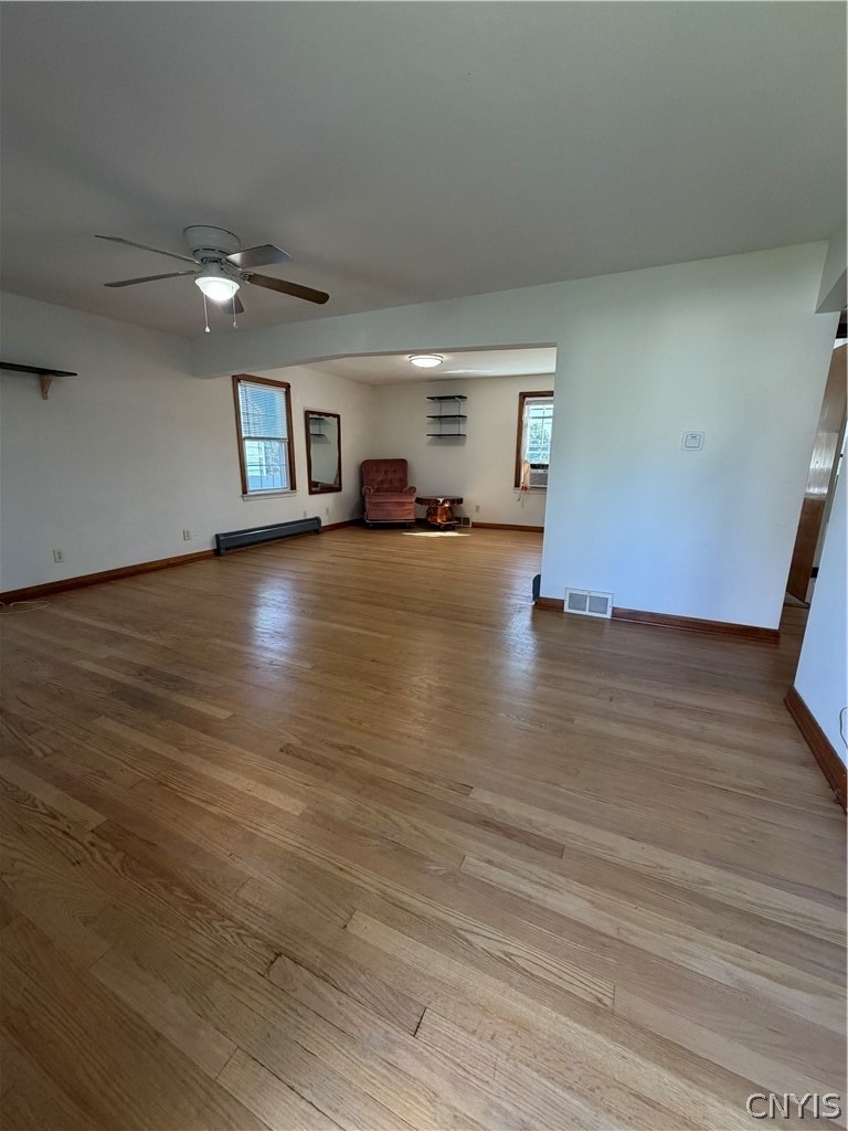 352 Wainwright Avenue - Photo 4