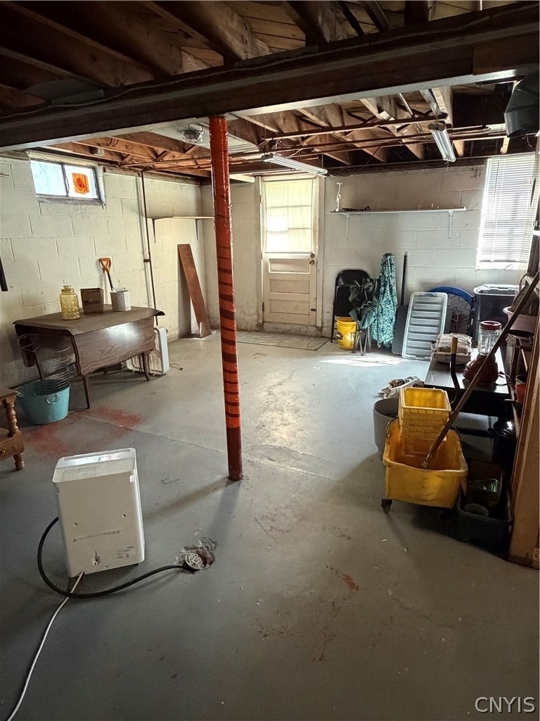 352 Wainwright Avenue - Photo 12