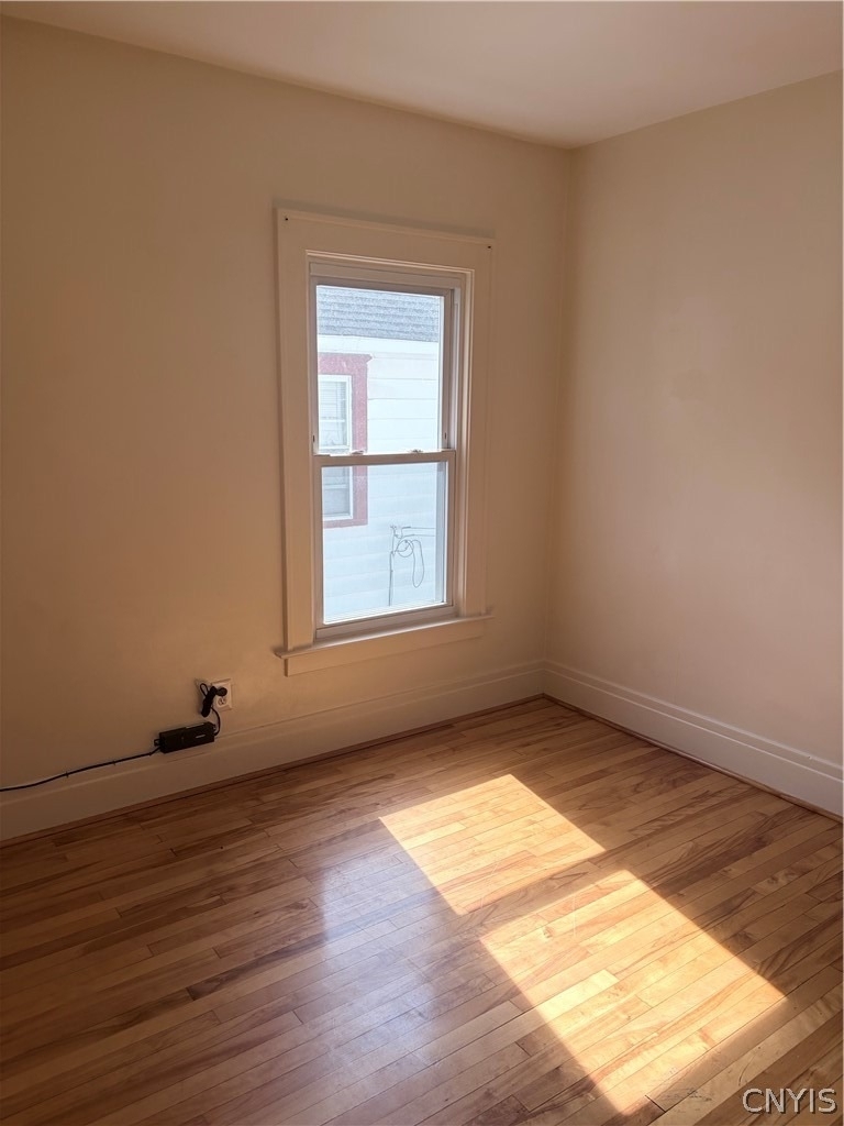 114 Peck Avenue - Photo 5