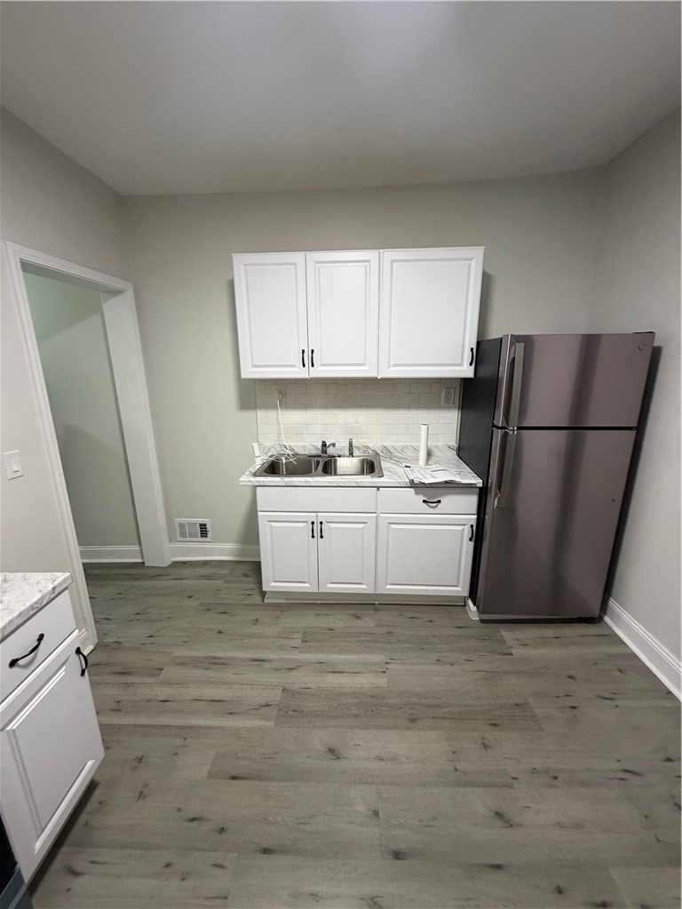 306 Fulton Street - Photo 3