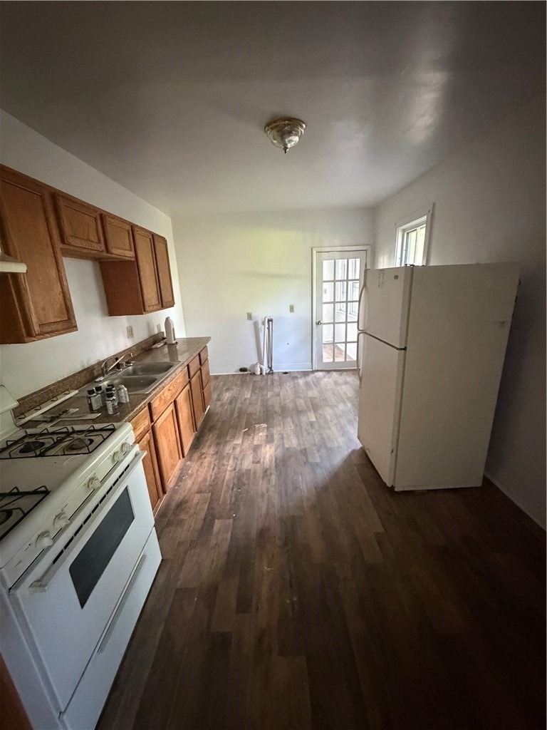307 W 4th Street - Photo 5