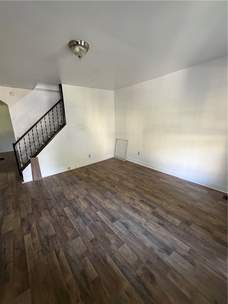 307 W 4th Street - Photo 2