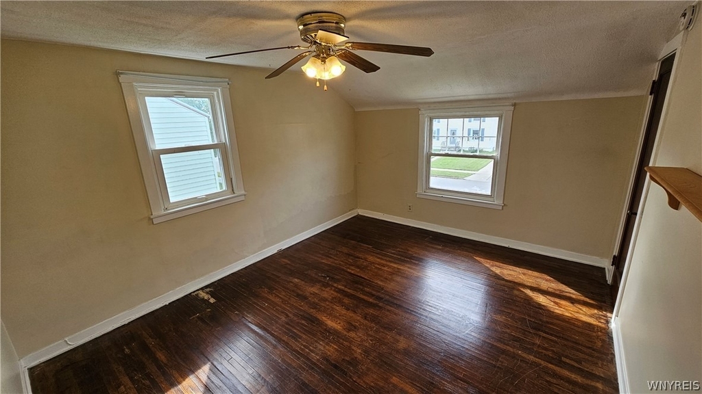 107 Fowler Avenue - Photo 10