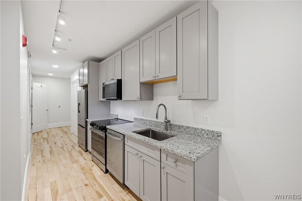 130 Pearl - Photo 1