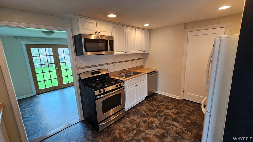 107 Fowler Avenue - Photo 5