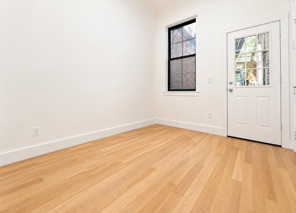 9 Marcus Garvey Blvd - Photo 2