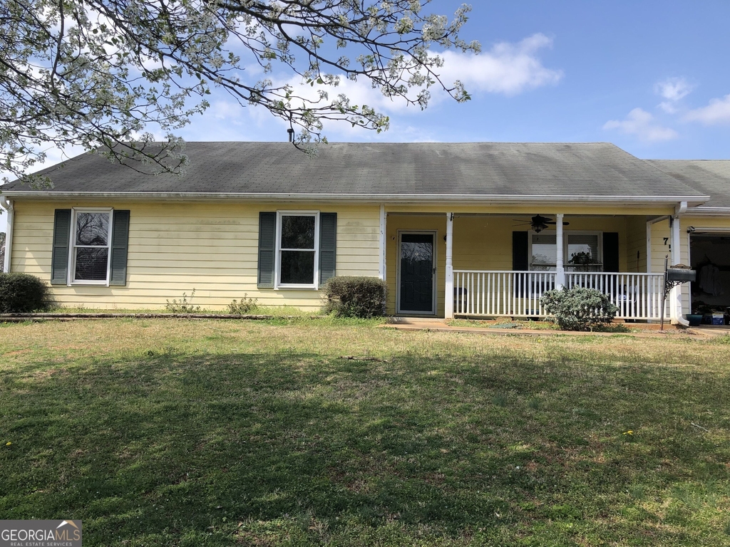 75 Oakwood Lane - Photo 0
