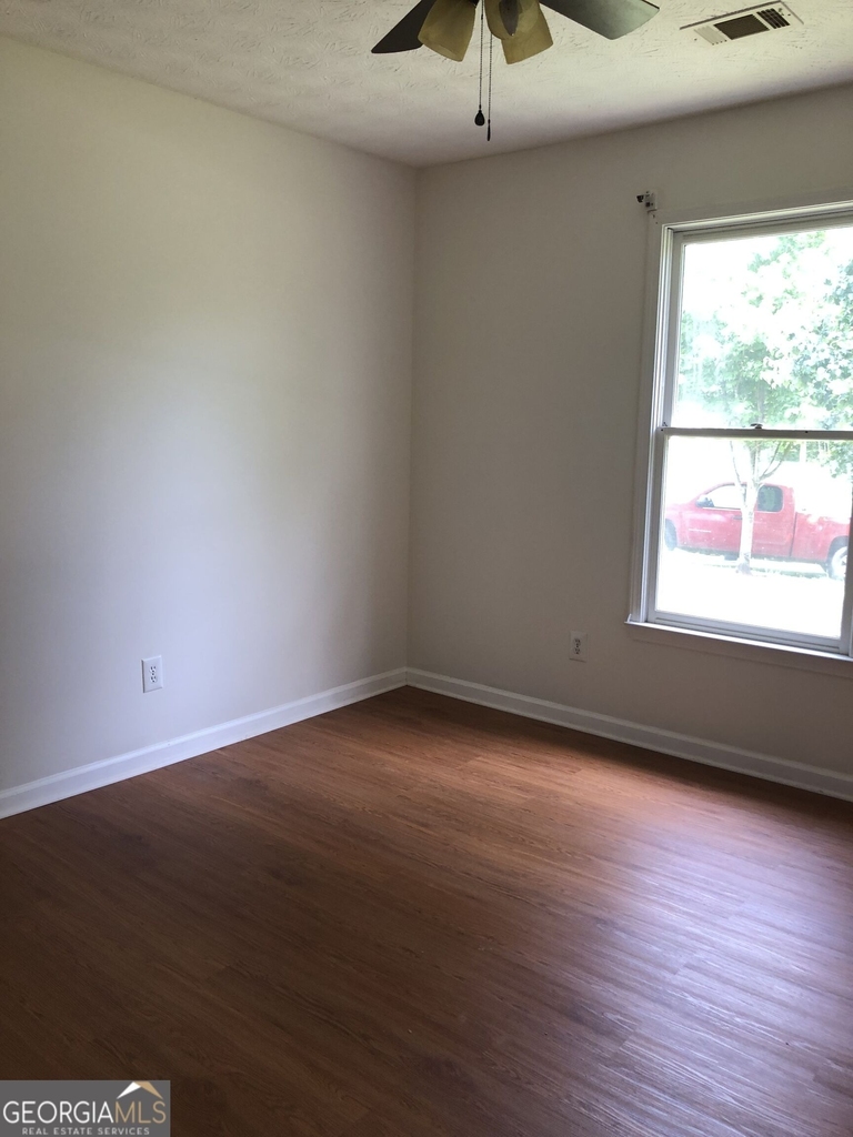 75 Oakwood Lane - Photo 4