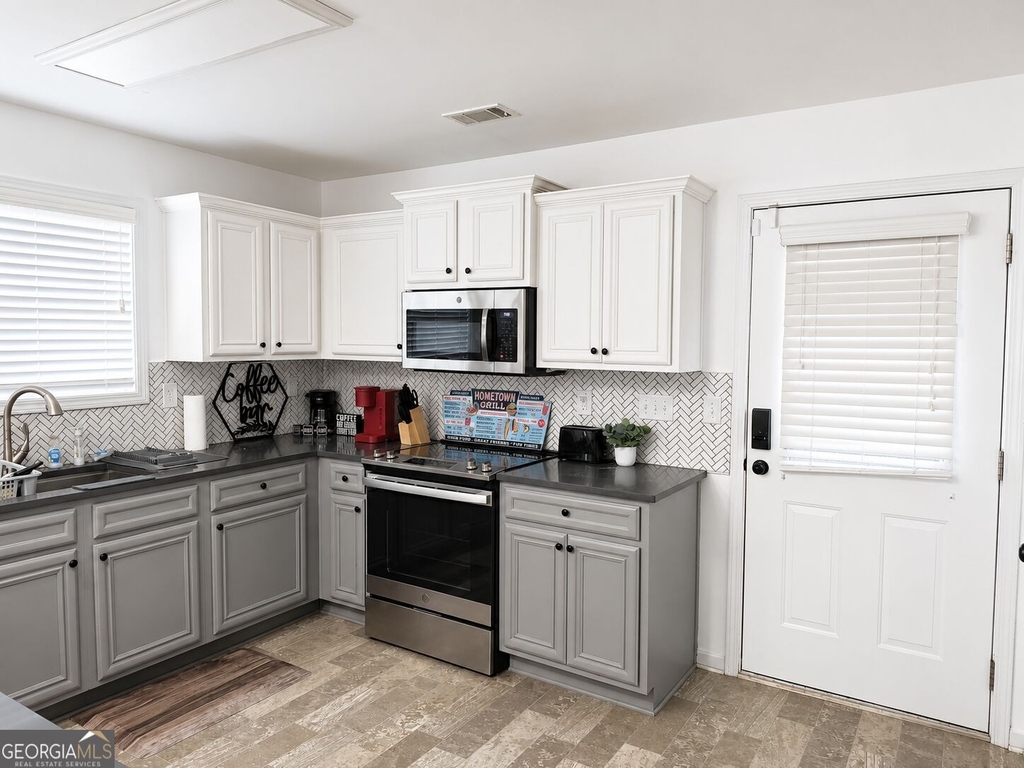 760 Vine Street - Photo 8