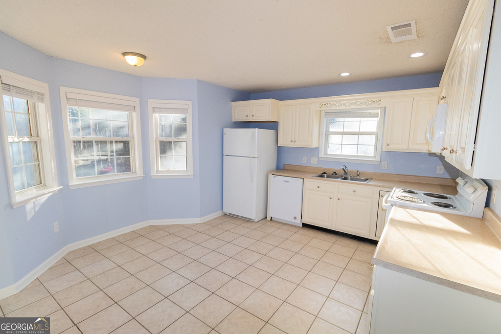 1602 Drayton Lane - Photo 3