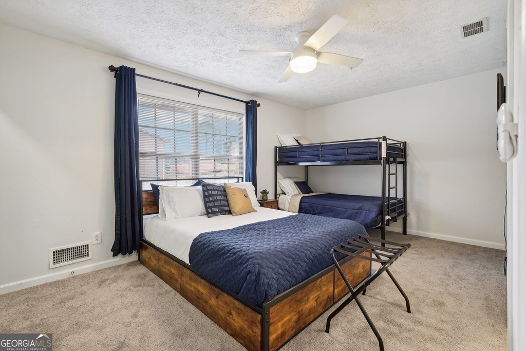 15 Villa Court Se - Photo 32
