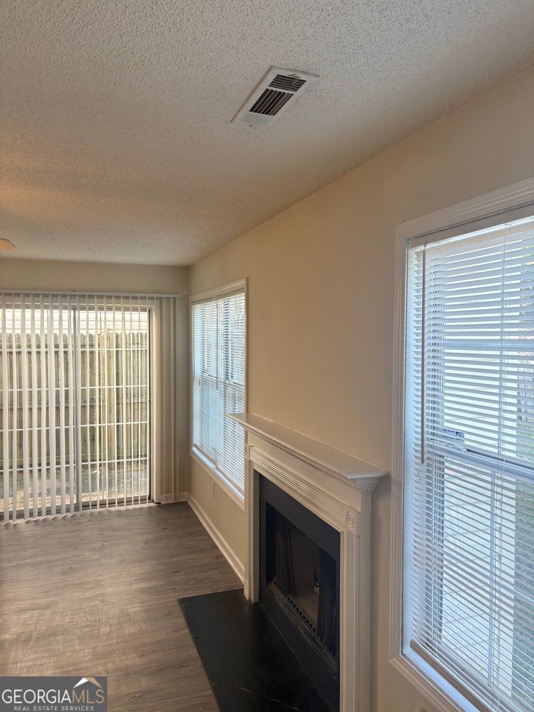 3698 Sapphire Court - Photo 5