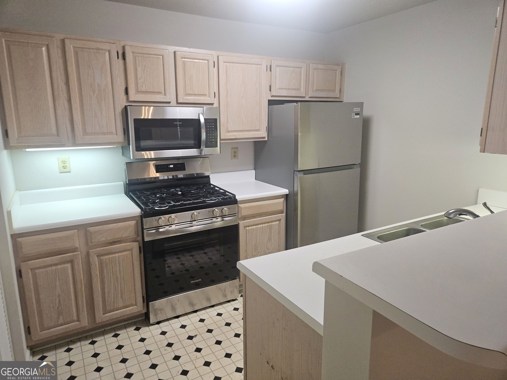 1391 Keys Crossing Drive Ne - Photo 5