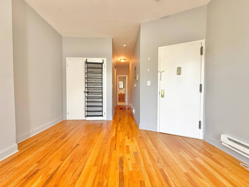 901 St Johns Place - Photo 2