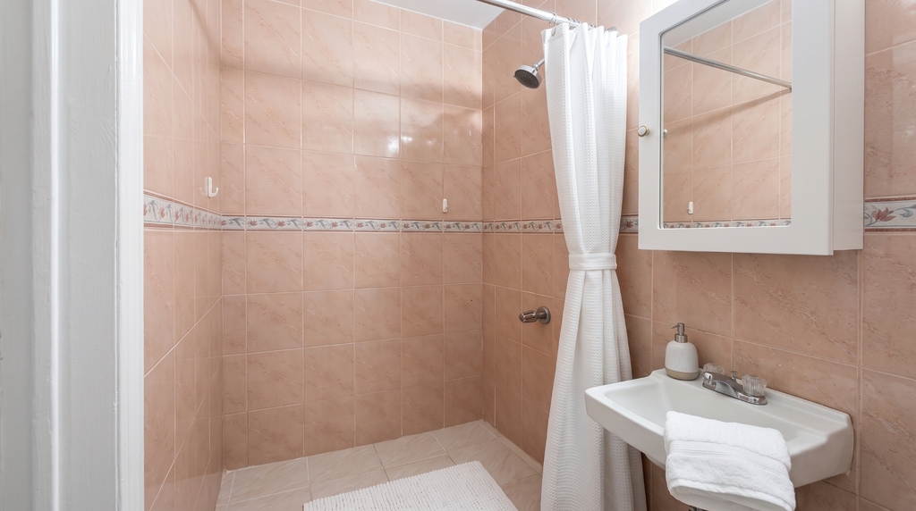 860 West 181st Street - Photo 2