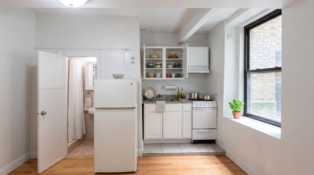 860 West 181st Street - Photo 1