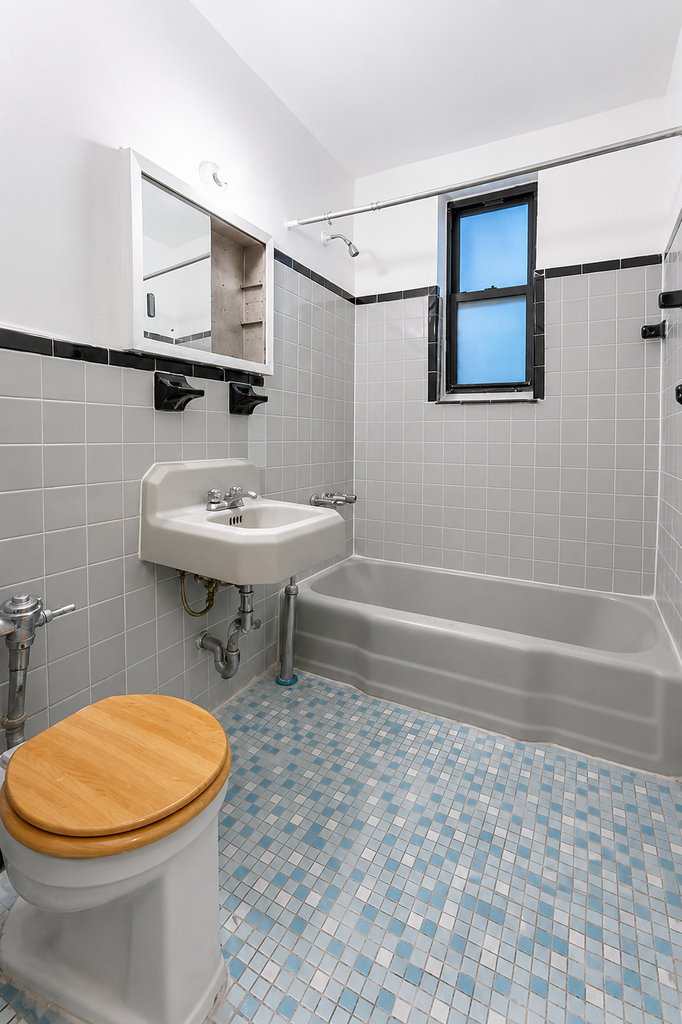 250 Clarkson Avenue - Photo 4