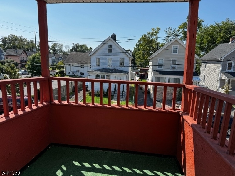 213 Spooner Ave - Photo 2