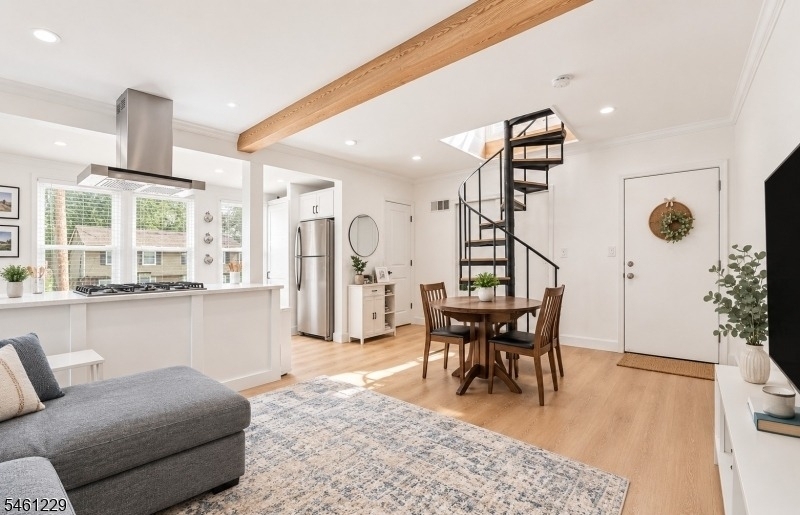 30 Aubrey St - Photo 0