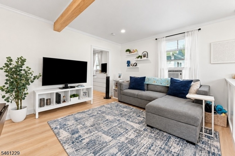 30 Aubrey St - Photo 1