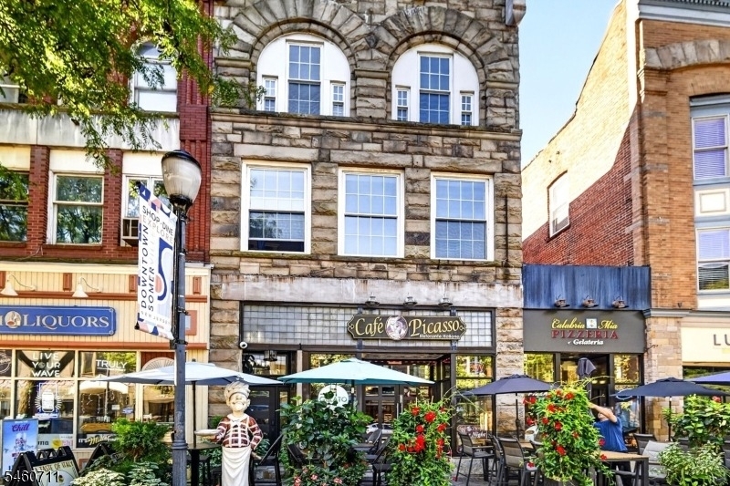 81 W Main St - Photo 1