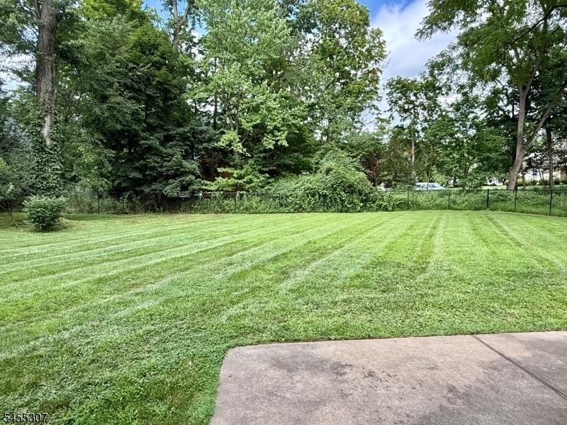 31 Hillside Ave - Photo 2