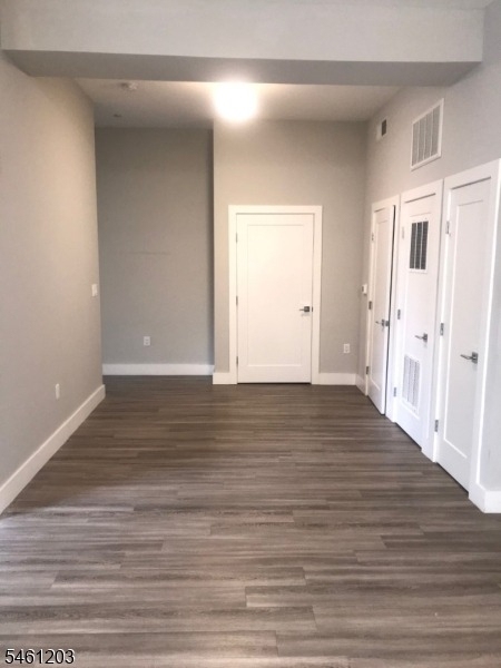 22 Center St - Photo 4