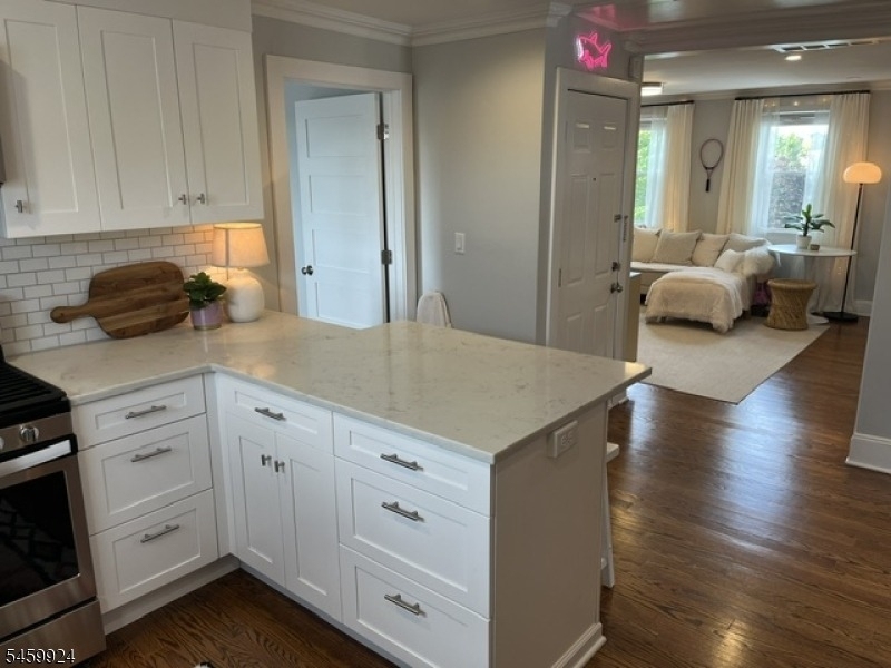 49 Park Ave Unit 3 - Photo 8