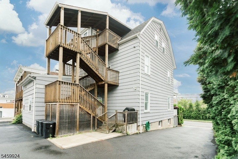 49 Park Ave Unit 3 - Photo 19
