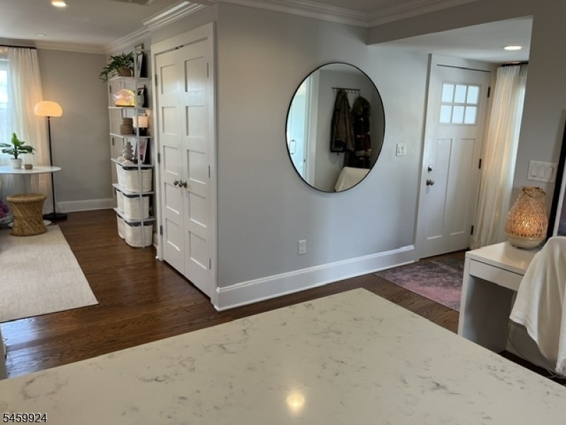 49 Park Ave Unit 3 - Photo 3