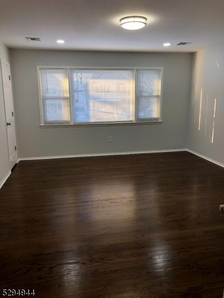 115 Burnside Ave - Photo 2