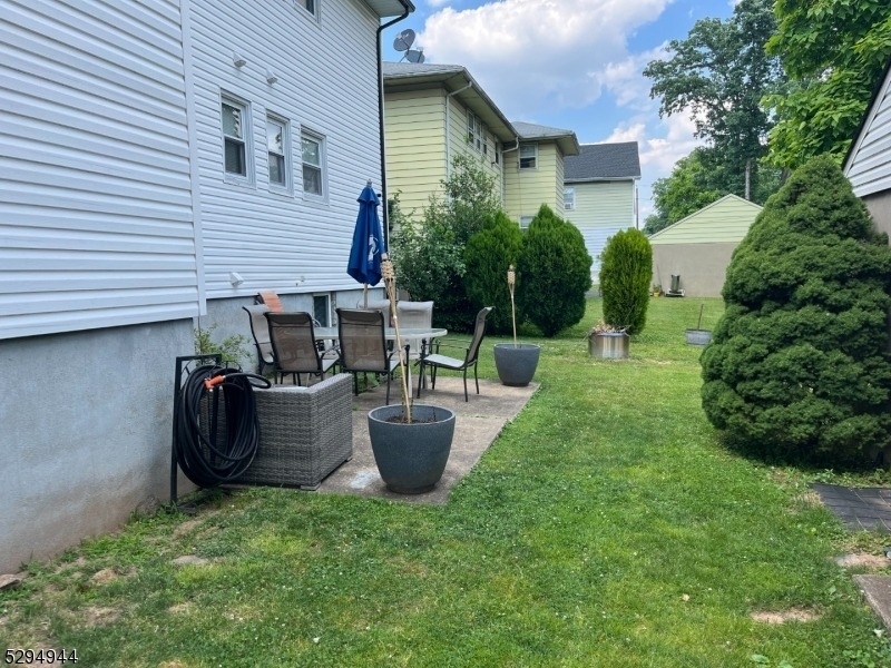 115 Burnside Ave - Photo 10