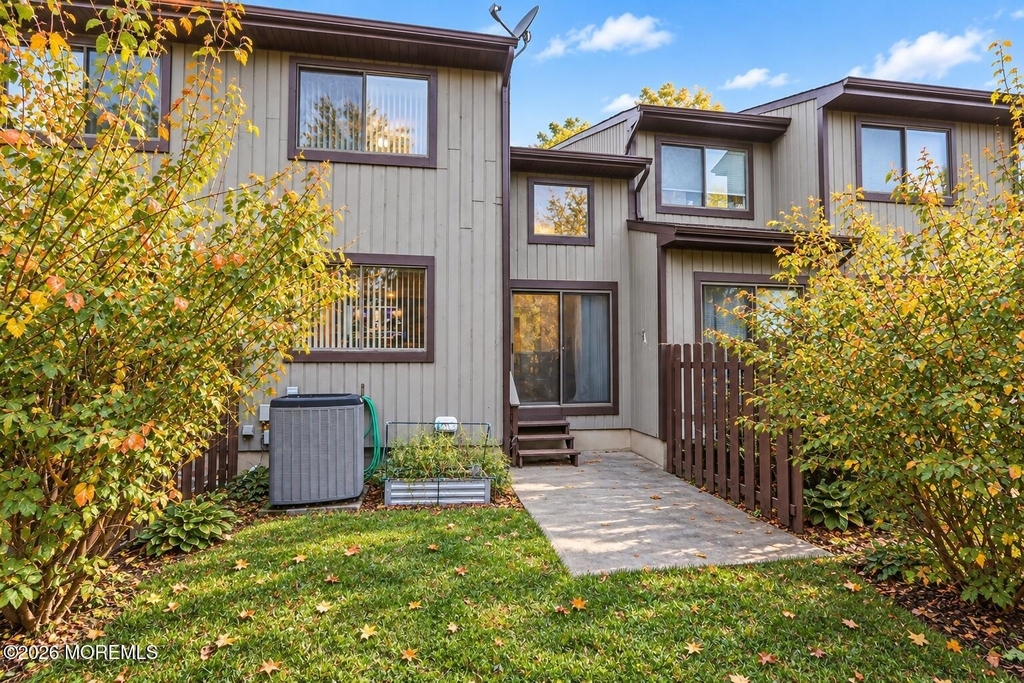 110 Bowne Court - Photo 17