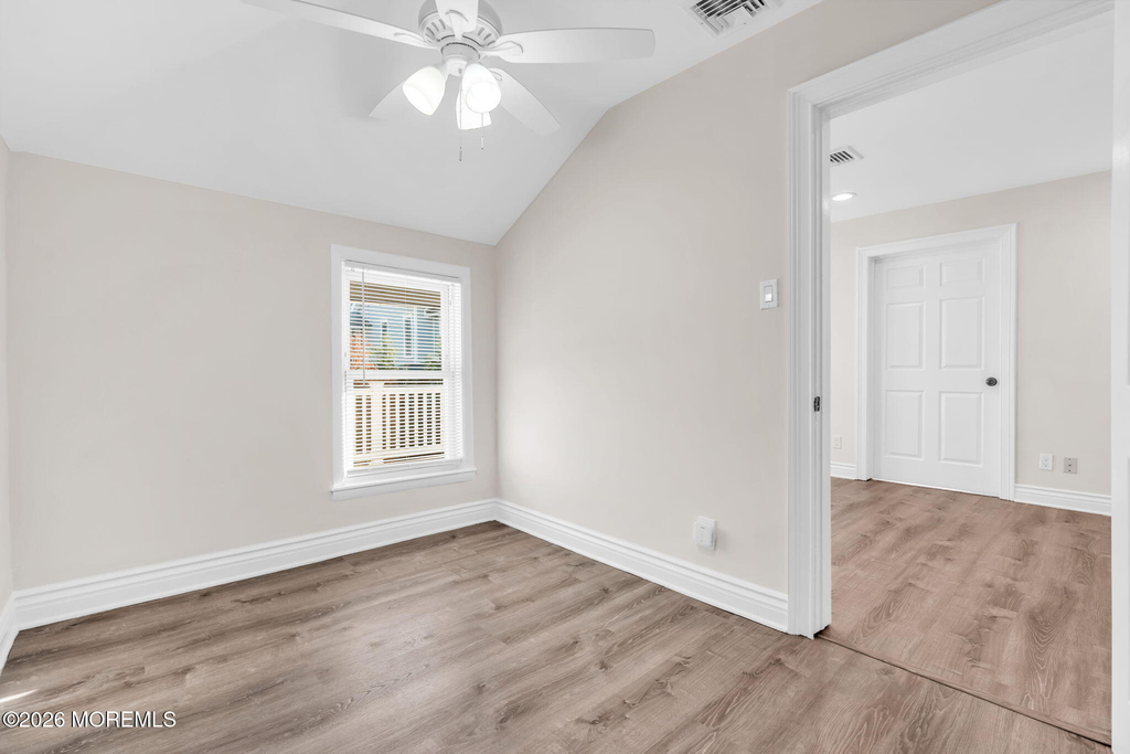 1004 Grand Avenue - Photo 17