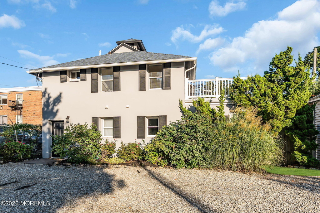 1004 Grand Avenue - Photo 1