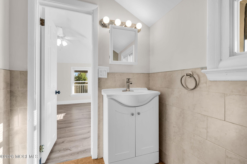 1004 Grand Avenue - Photo 21