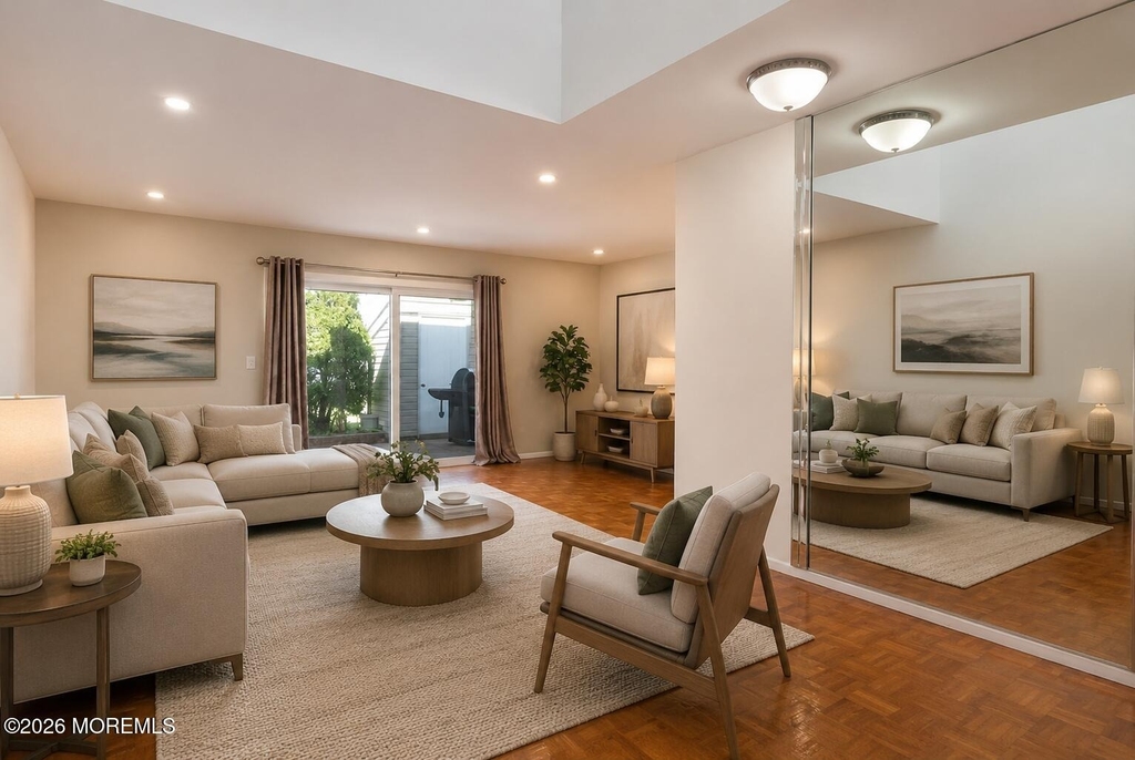 2 Elizabeth Court - Photo 2