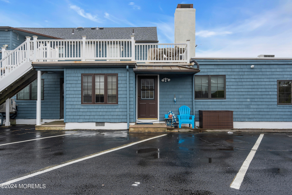 1605 Grand Central Avenue - Photo 1