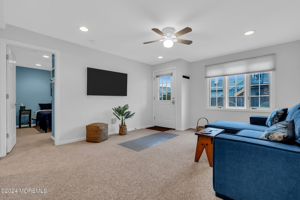 1605 Grand Central Avenue - Photo 2