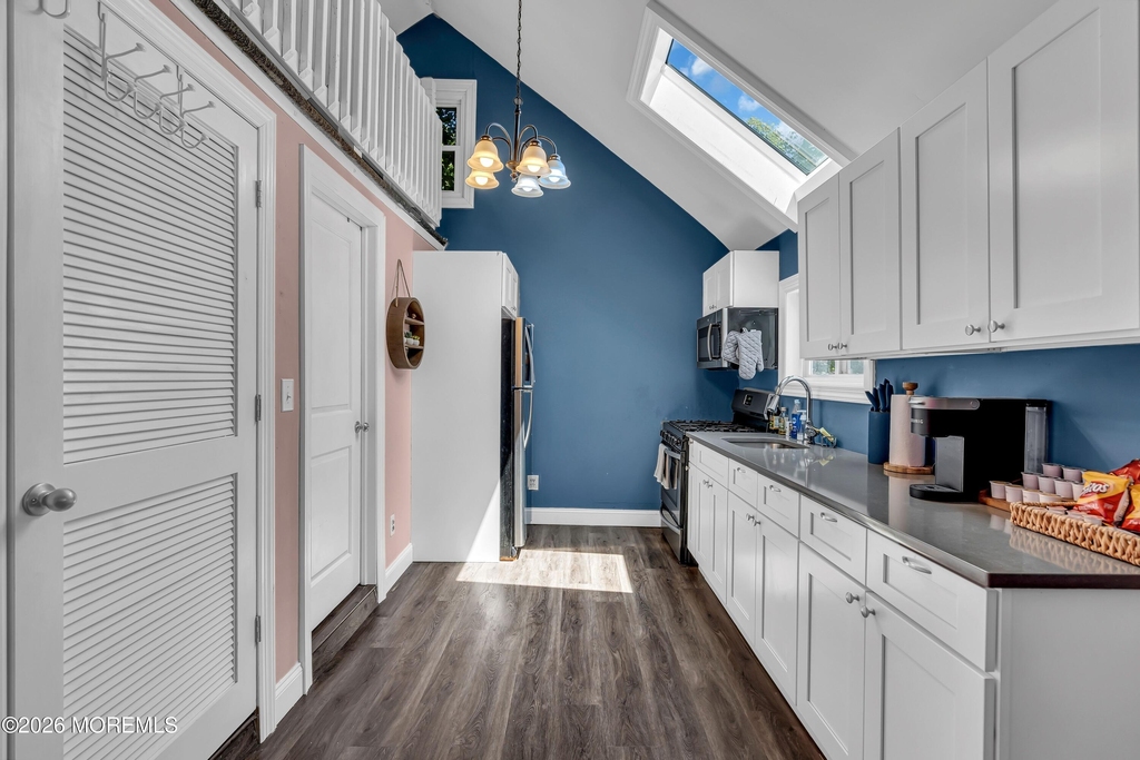1102 Heck Street - Photo 6