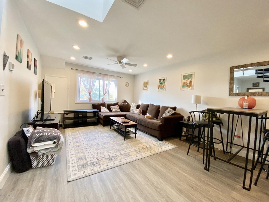 316 6th Avenue - Photo 4