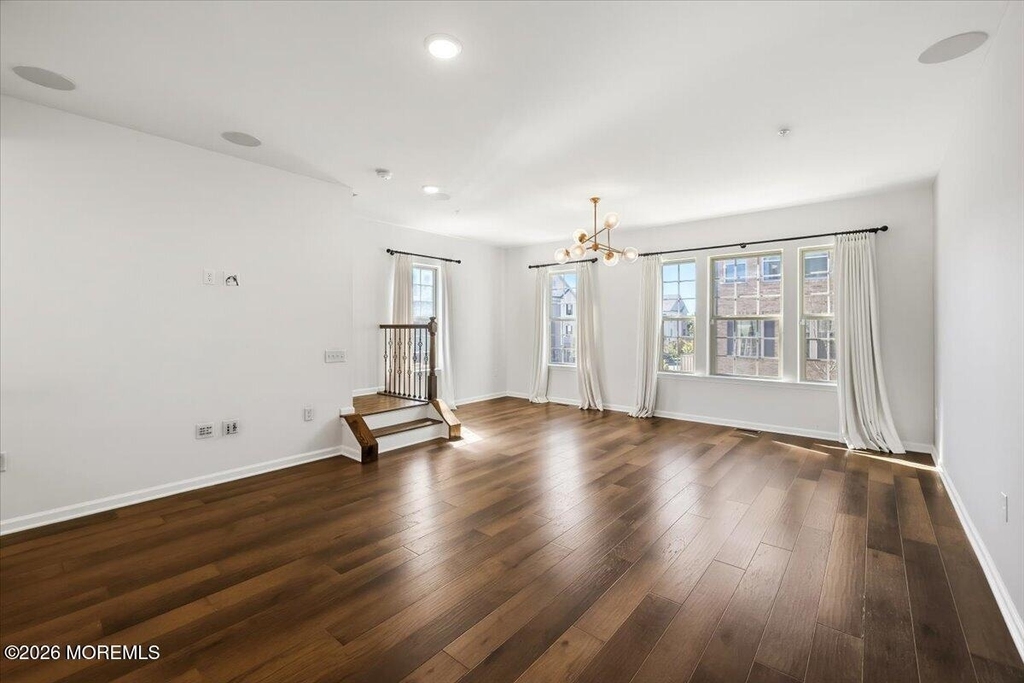 17 Cortland Court - Photo 5