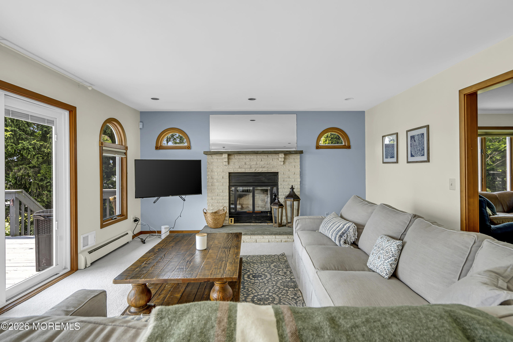 105 Riverview Avenue - Photo 16