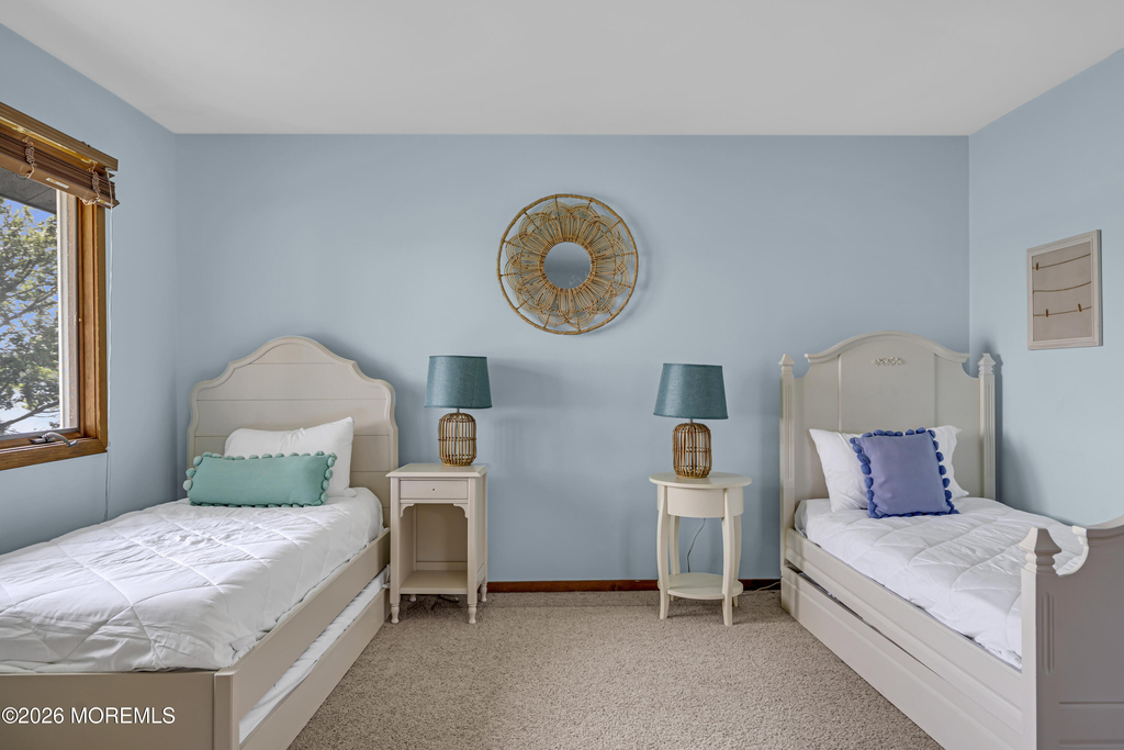 105 Riverview Avenue - Photo 32