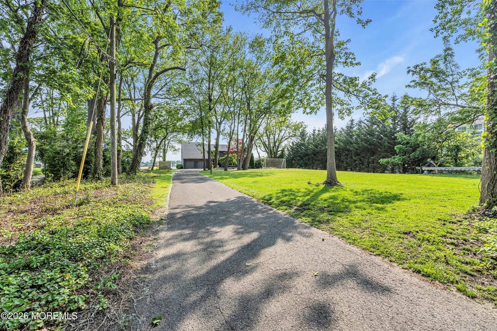 105 Riverview Avenue - Photo 11