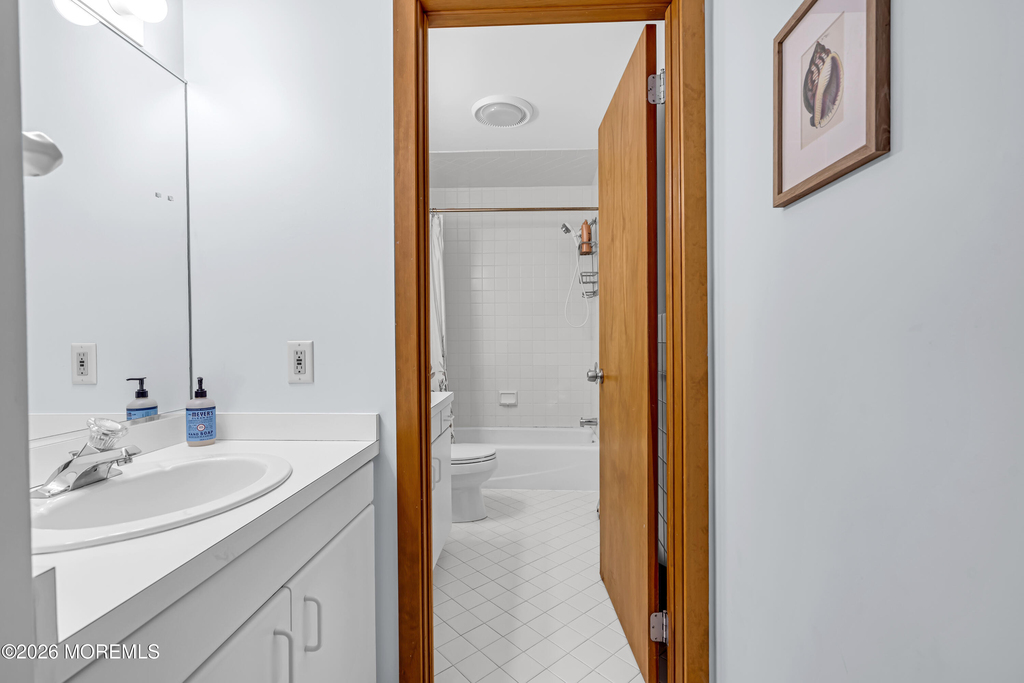 105 Riverview Avenue - Photo 28
